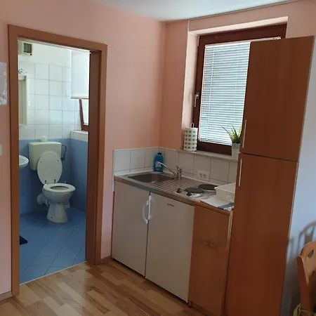 شقة Modrina Guest