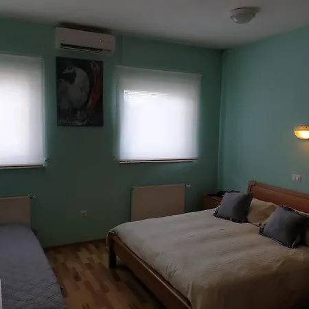 Modrina Guest شقة