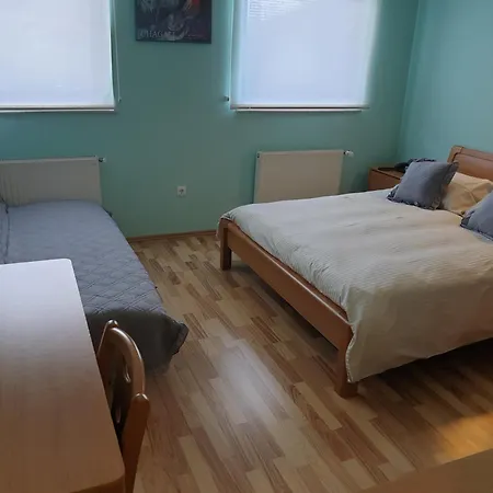 Modrina Guest