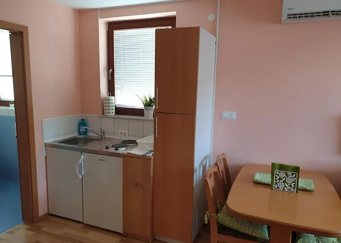 Apartament Modrina Guest