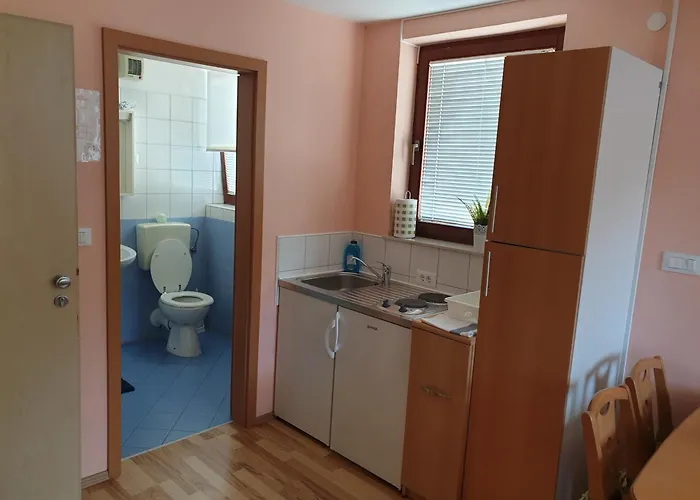 Apartament Modrina Guest