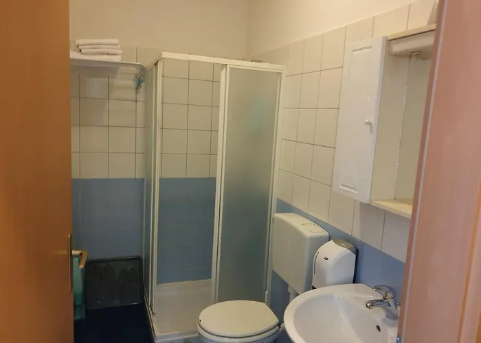 Modrina Guest * Kobarid