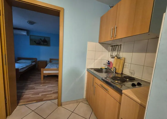 Apartament Modrina Guest